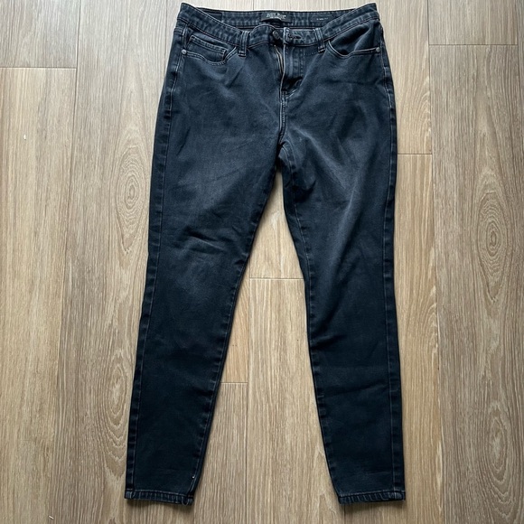 Judy Blue Denim - Judy Blue Women’s Size 9/29 Black Skinny Jeans Super Stretchy and Comfortable